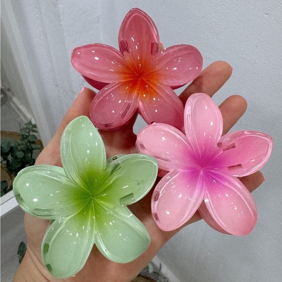 3PC Plumeria Claw Clip 🌸🫧🐚 - Picture 12 of 16